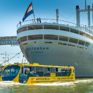 鹿特丹水上巴士“飛濺”之旅