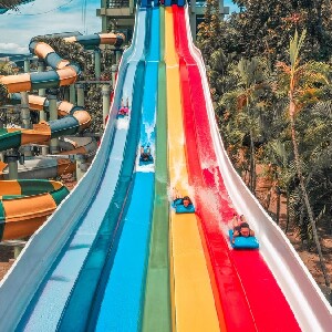 拉古納 Splash Island 水上樂園門票