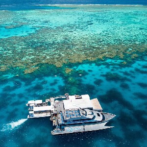 銀梭號外堡礁全日遊船巡航（道格拉斯港出發）