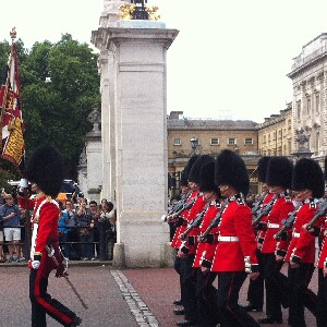 倫敦白金漢宮 & 衛兵交接儀式遊覽