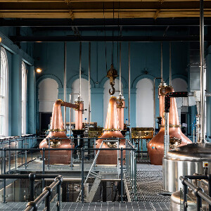 貝爾法斯特出發| 巨人堤道 & 泰坦尼克釀酒廠（Titanic Distillery）之旅