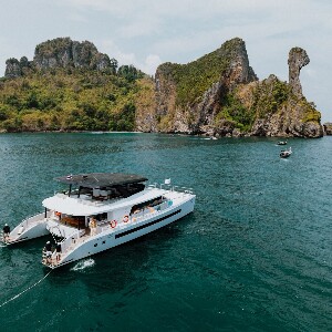 喀比豪華遊船半日遊（上午或日落團）