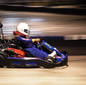 曼谷室內高卡車體驗（EasyKart提供）