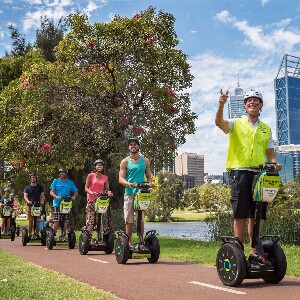 「天鵝河畔 (Swan River Foreshore)」2 小時城市導覽