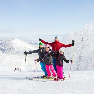 新千歲機場 - 富良野滑雪場接駁巴士