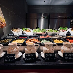 Ayala Malls UP Town Center的維京人小巷