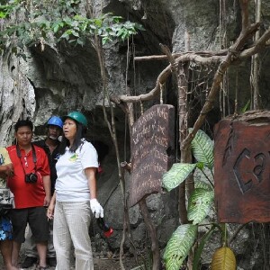 普林塞薩港地下河之旅 & Ugong巖洞穴探索（含滑索）
