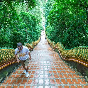 素貼山和苗族村半日遊