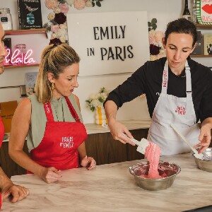 巴黎官方《艾蜜莉在巴黎》馬卡龍製作體驗