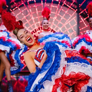 巴黎紅磨坊表演（含塞納河遊船票）