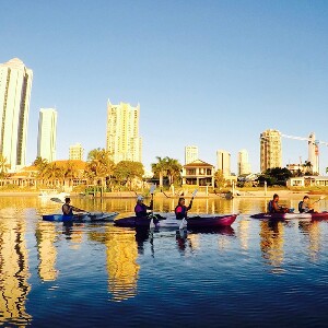 黃金海岸衝浪者天堂日落獨木舟體驗