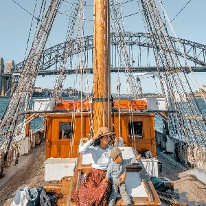 雪梨港高桅帆船午餐巡遊