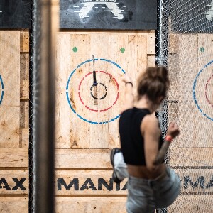 坎培拉 MANIAX 飛斧體驗