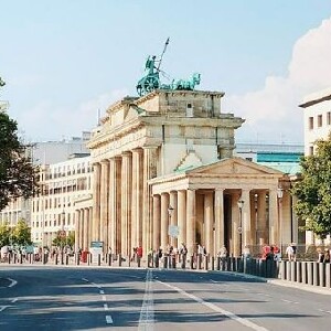 柏林東區大瘟疫戶外逃脫遊戲與徒步之旅