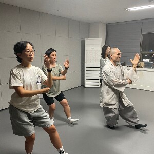 在弘大體驗禪意太極課程：平衡身心