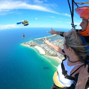 黃金海岸雙人跳傘體驗（沙灘落地）