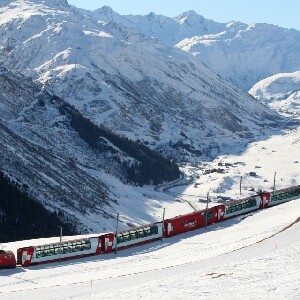 從Milan米蘭出發：伯恩尼納紅列車St. Moritz一日遊