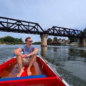 北碧府桂河大橋 2.5 小時私人長尾船之旅