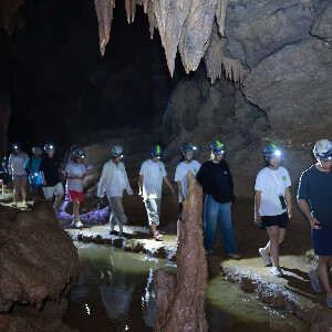 桂林陽朔向上探索（龍門暗河+月亮壁畫+溶洞探險+山脊攀巖+户外沉浸式挑戰）