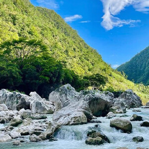 馬尼拉達拉伊坦山全日小團健行之旅