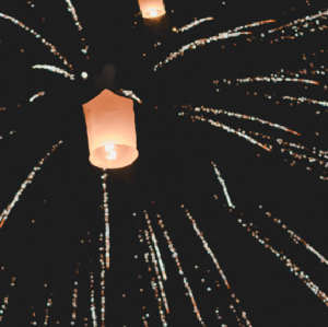 2026 年清邁 Rock n' River 的「文化天燈」活動