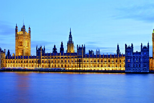 聖保羅大教堂＆倫敦塔之旅（含遊船）