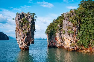 攀牙灣大型船隻海上獨木舟水上探險