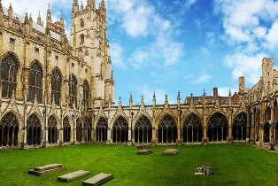 裏茲城堡、坎特伯裏大教堂及多佛一日遊（倫敦出發）