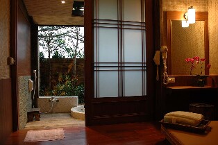 新北金山：舊金山總督溫泉 - 北海風情湯屋・露天風呂泡湯券 (現場登記入場)