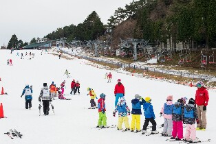 六甲山滑雪+有馬溫泉+神戶三田Premium Outlets一日遊圖片