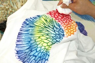 沖繩獨特的珊瑚染體驗｜近首裏城