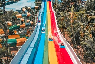 拉古納 Splash Island 水上樂園門票