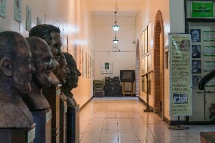 菲律賓巴科洛德當代藝術之旅