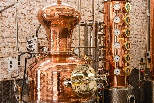 獅城琴酒廠導覽及新加坡司令調酒班