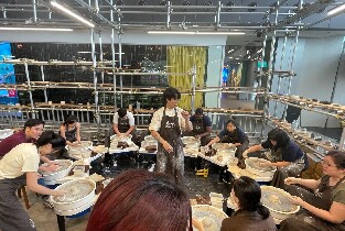 新加坡Am I Addicted陶藝工作坊