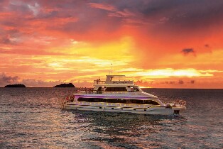 亞庇日落城市夜景晚餐遊船（含免費飲品）