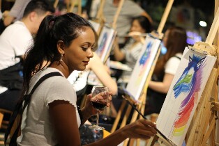 吉隆坡繪畫＆品酒體驗圖片