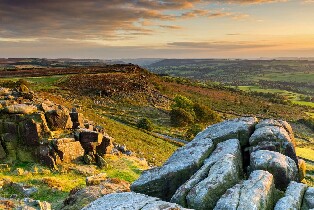 英格蘭峰區國家公園、卡斯爾頓、貝克韋爾、普爾巖洞、莫斯赫德斯頓高架橋一日遊
