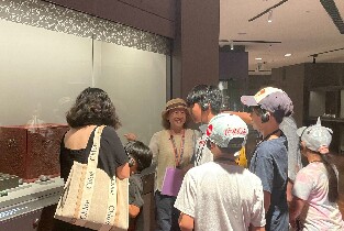 臺北故宮導覽 - 初訪必看文物&再訪想看文物(中文/英文)