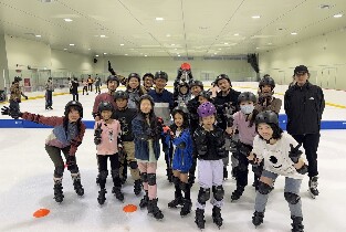 新北土城運動中心冰刀滑冰體驗圖片