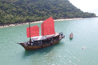 華欣 Rati Bhetra 船公司釣魚遊船套裝行程