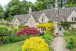 牛津和傳統科茨沃爾德村莊小團一日遊