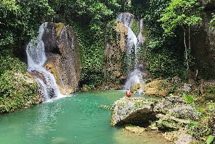 納帕林沙丁魚風暴、欣agdanan洞穴及帕杭og雙子瀑布之旅