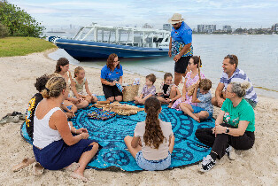 黃金海岸文化遊船體驗