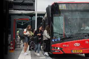 共乘機場接送 阿姆斯特丹史基浦機場（AMS）至阿姆斯特丹市區
