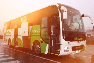 Filbco運營的斯坦斯特德機場 - 利物浦街（Liverpool）共享巴士接送