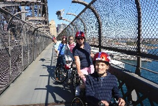 雪梨港灣大橋半日小團自行車之旅