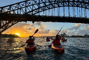 雪梨港日出獨木舟體驗（含早餐）