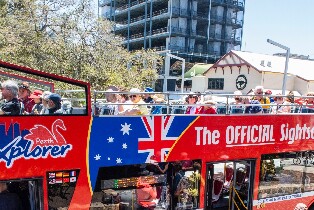 珀斯隨上隨下巴士