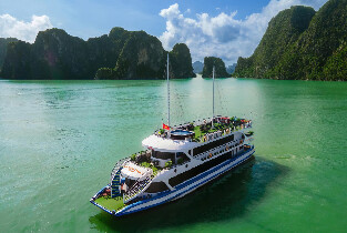 Sunlight Crystal 日間遊輪：驚訝洞 + 蒂托普島一日遊